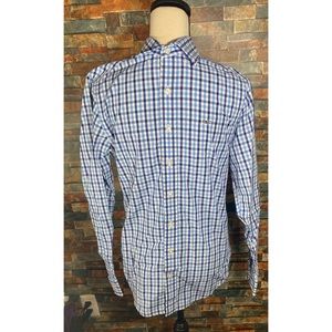 Vineyard vine blue button up men shirt